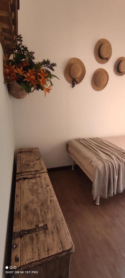 Casa Vacanze Malvarosa Casale Corte Cerro Luaran gambar