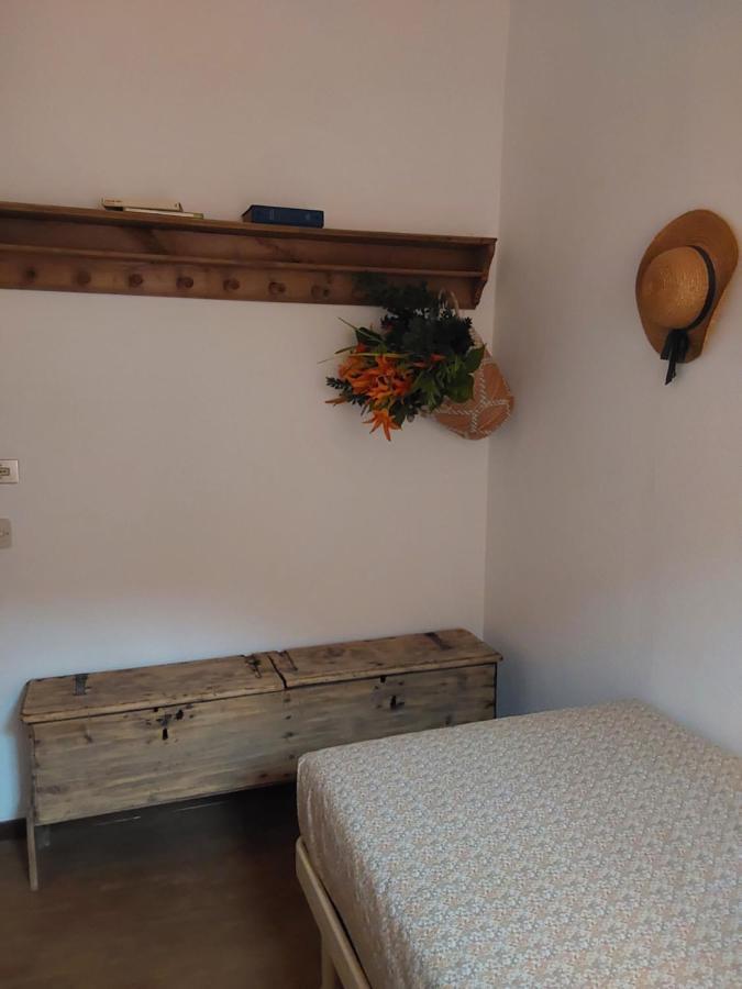 Casa Vacanze Malvarosa Casale Corte Cerro Luaran gambar